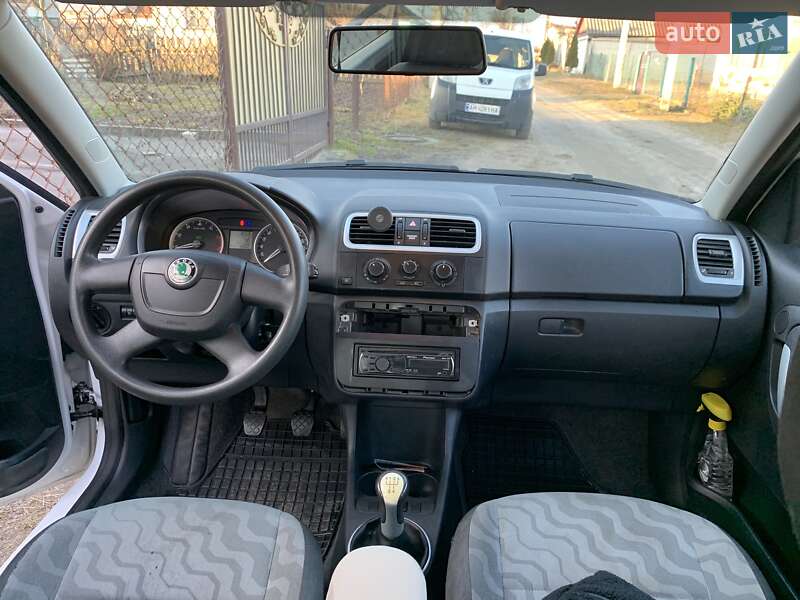 Мікровен Skoda Roomster 2009 в Звягелі