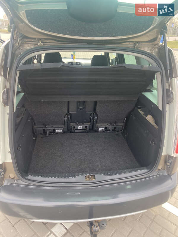 Мікровен Skoda Roomster 2011 в Дубні