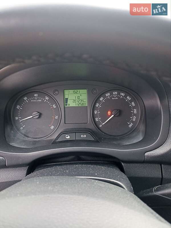 Микровэн Skoda Roomster 2013 в Киеве фото 8 Микровэн Skoda Roomster 2013 в Киеве