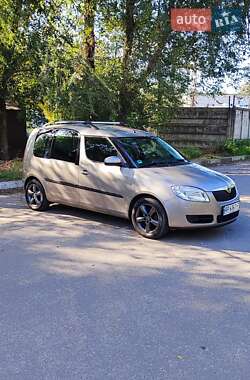 Микровэн Skoda Roomster 2009 в Запорожье