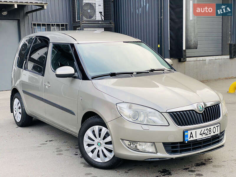 Микровэн Skoda Roomster 2011 в Днепре