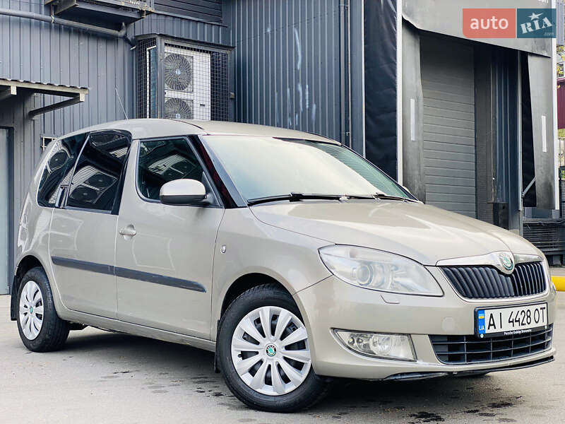 Микровэн Skoda Roomster 2011 в Днепре