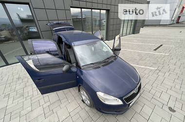 Микровэн Skoda Roomster 2012 в Тячеве