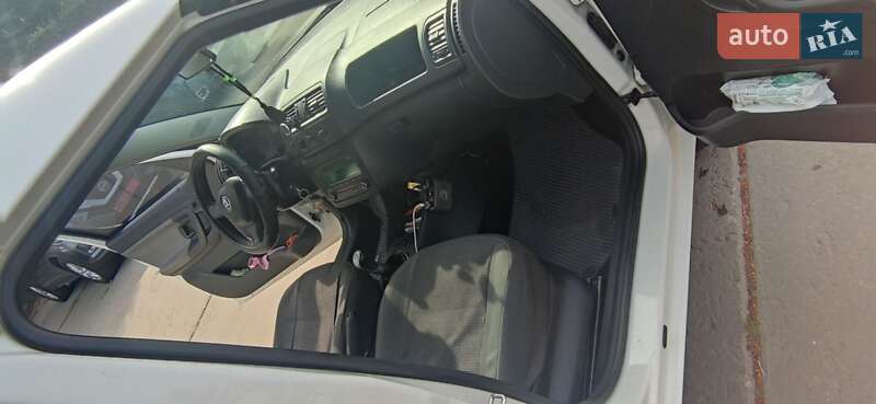 Мікровен Skoda Roomster 2014 в Дніпрі