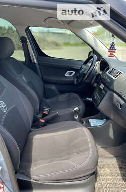 Микровэн Skoda Roomster 2007 в 