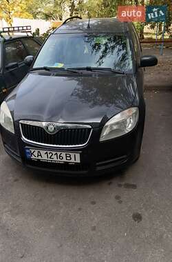 Микровэн Skoda Roomster 2009 в 