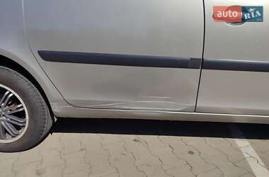 Микровэн Skoda Roomster 2011 в 