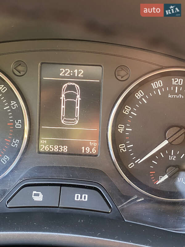 Мікровен Skoda Roomster 2012 в Білій Церкві