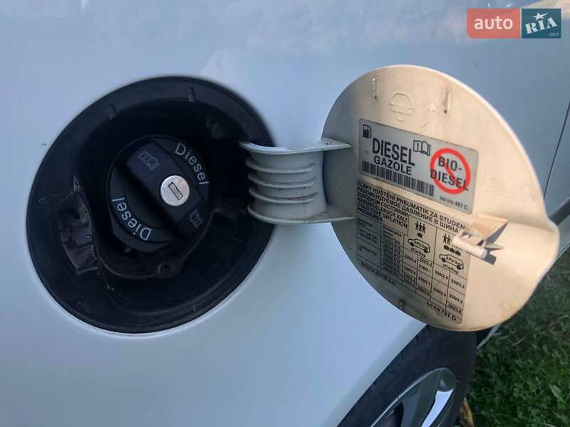 Микровэн Skoda Roomster 2014 в Луцке фото 19 Микровэн Skoda Roomster 2014 в Луцке