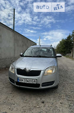 Микровэн Skoda Roomster 2008 в Житомире