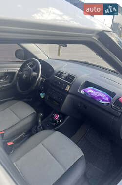 Микровэн Skoda Roomster 2010 в 