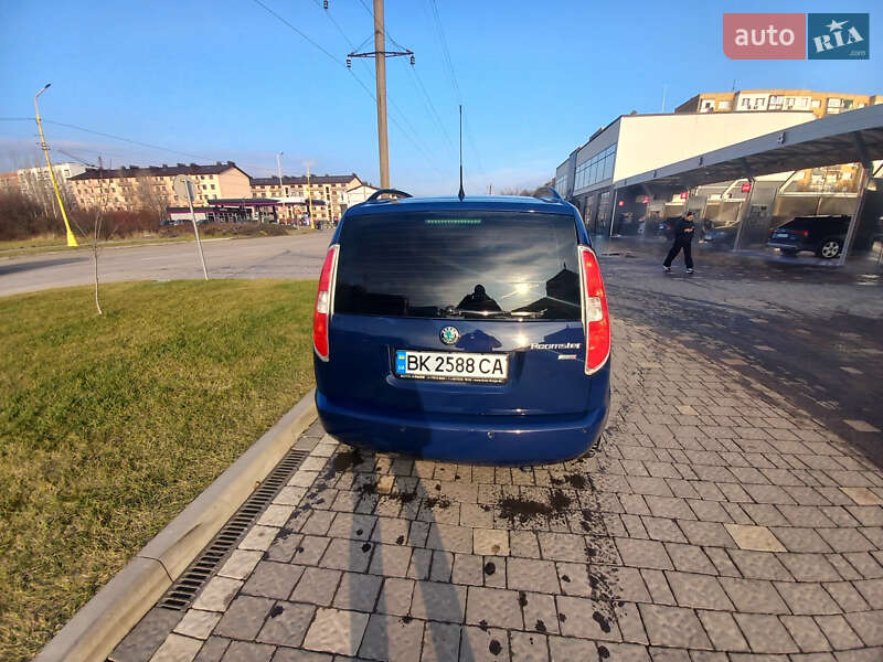 Мікровен Skoda Roomster 2011 в Ужгороді