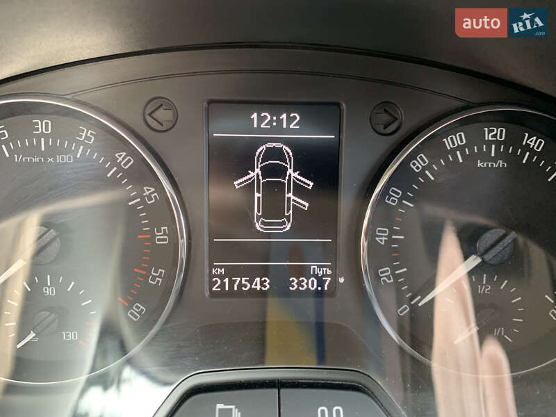 Микровэн Skoda Roomster 2015 в Львове