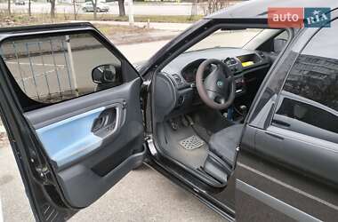 Микровэн Skoda Roomster 2006 в 
