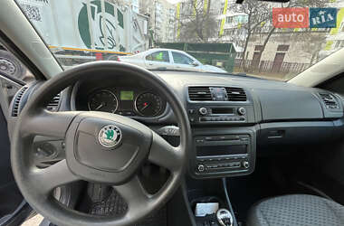 Микровэн Skoda Roomster 2010 в 