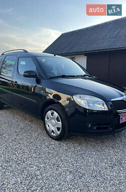 Микровэн Skoda Roomster 2007 в 