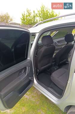 Микровэн Skoda Roomster 2014 в 