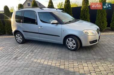 Микровэн Skoda Roomster 2009 в 