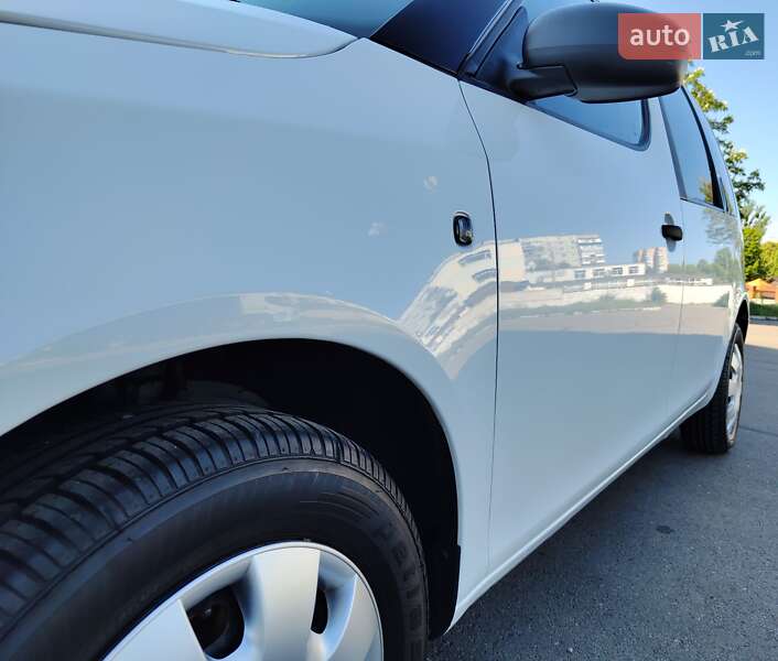 Микровэн Skoda Roomster 2013 в Белой Церкви