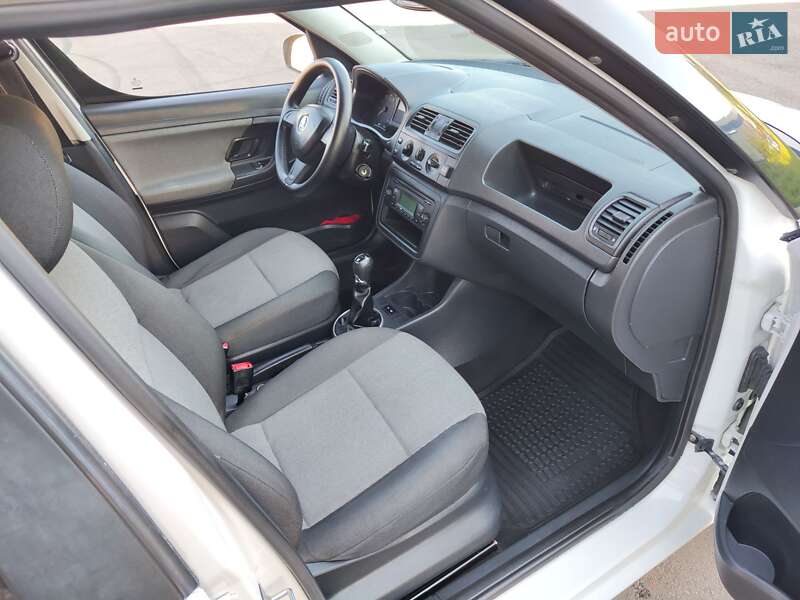 Микровэн Skoda Roomster 2013 в Белой Церкви