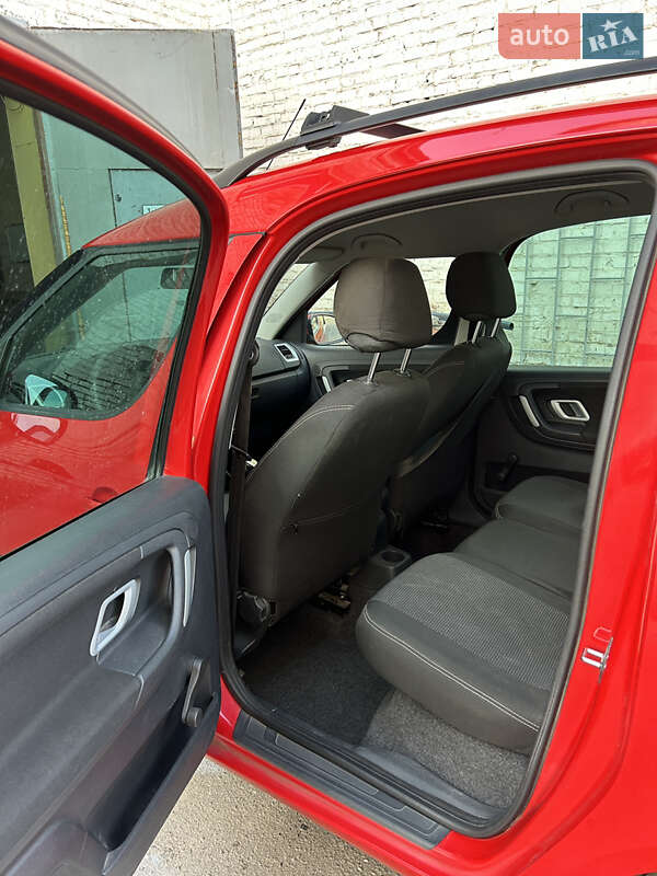 Мікровен Skoda Roomster 2009 в Сумах фото 7 Мікровен Skoda Roomster 2009 в Сумах