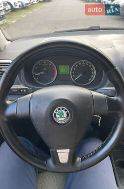 Микровэн Skoda Roomster 2008 в 