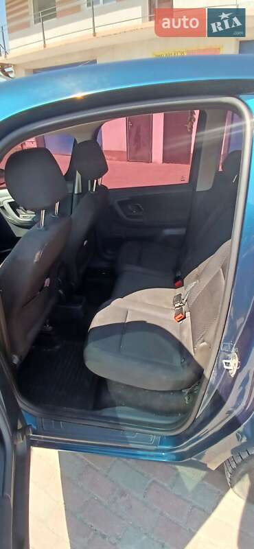 Микровэн Skoda Roomster 2011 в Бурштыне