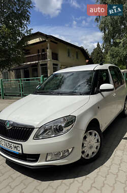 Микровэн Skoda Roomster 2013 в Львове