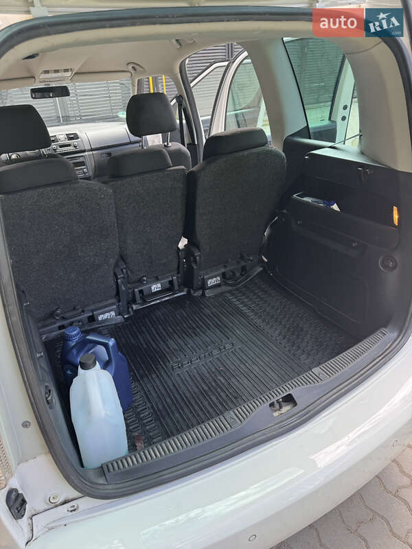 Микровэн Skoda Roomster 2013 в Львове