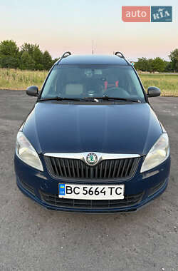 Микровэн Skoda Roomster 2010 в Львове