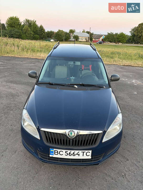 Мікровен Skoda Roomster 2010 в Львові