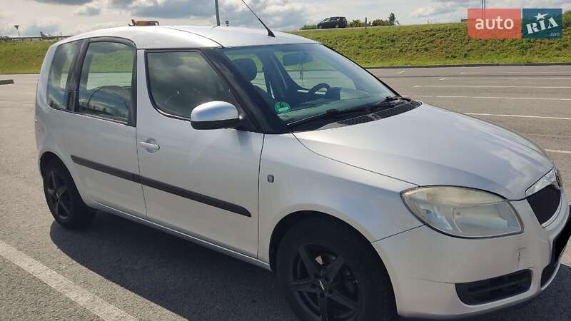 Микровэн Skoda Roomster 2007 в Львове