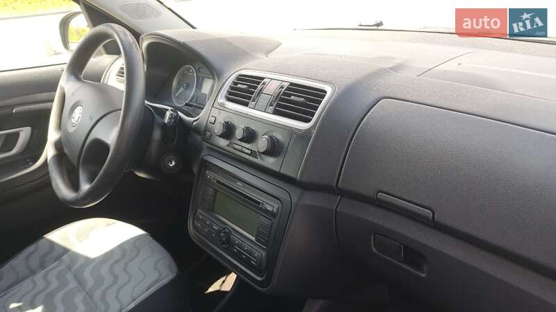 Микровэн Skoda Roomster 2007 в Львове