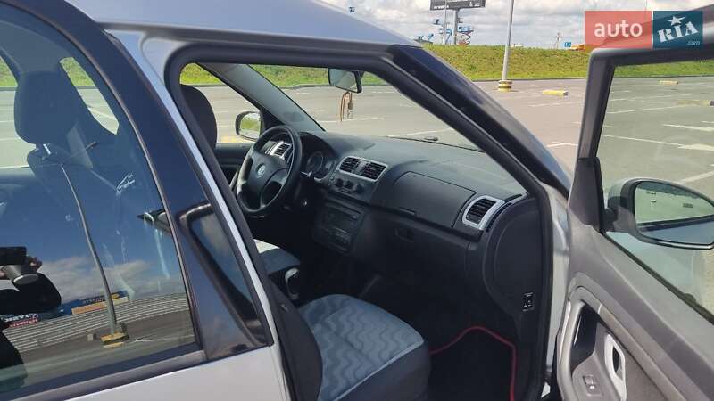 Микровэн Skoda Roomster 2007 в Львове
