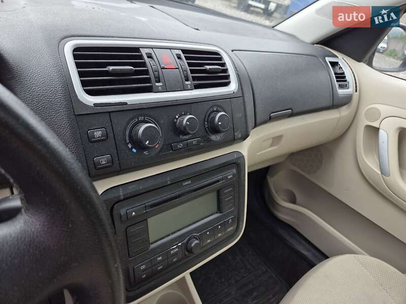 Микровэн Skoda Roomster 2007 в Хусте