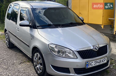 Микровэн Skoda Roomster 2010 в 