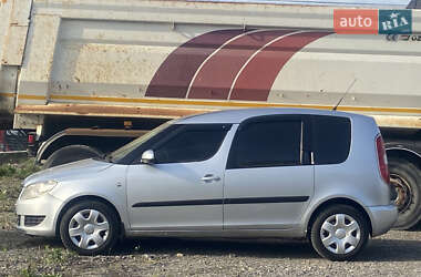Микровэн Skoda Roomster 2010 в 