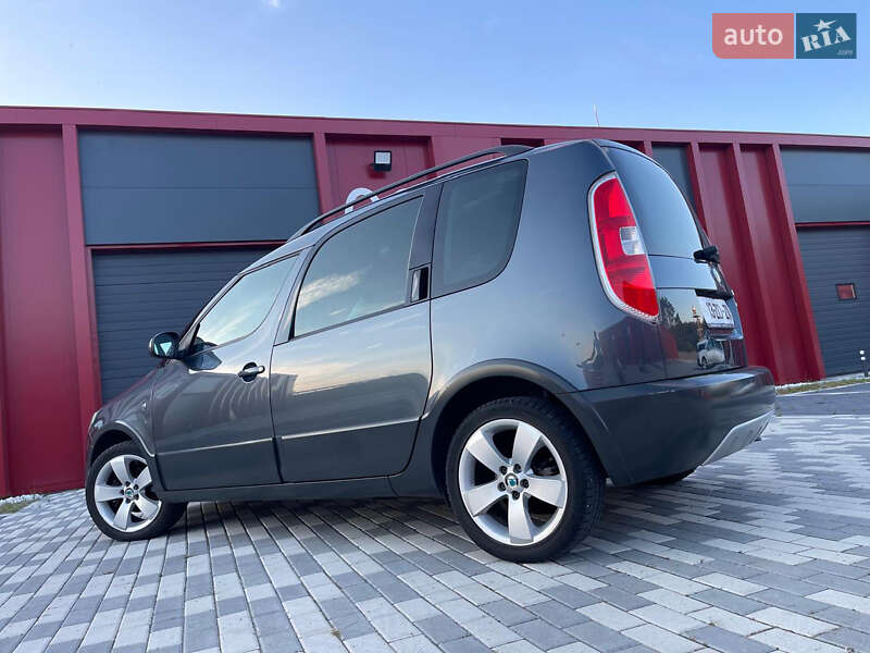 Микровэн Skoda Roomster 2008 в Львове
