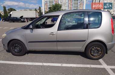 Микровэн Skoda Roomster 2010 в Киеве