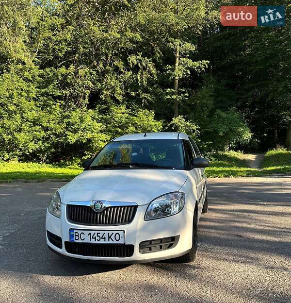 Мікровен Skoda Roomster 2009 в Львові
