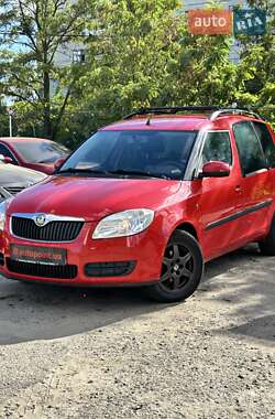 Микровэн Skoda Roomster 2009 в Сумах
