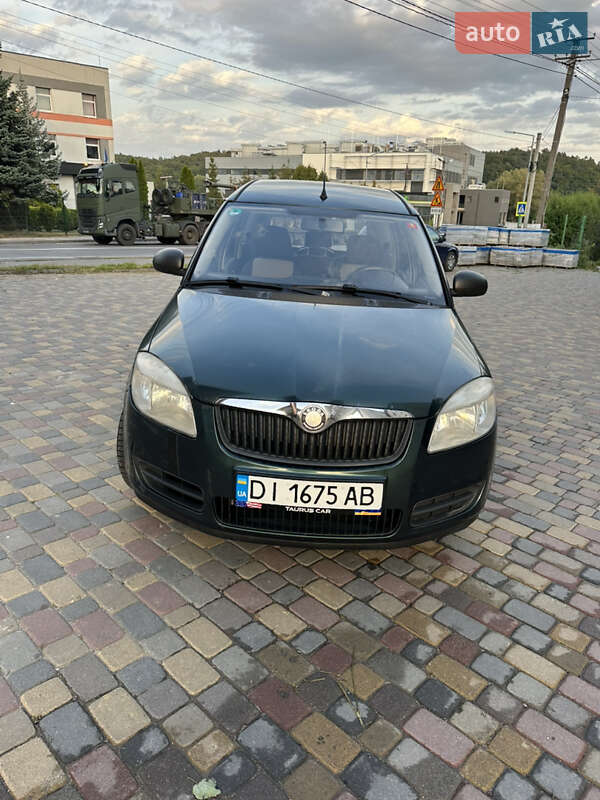 Мікровен Skoda Roomster 2010 в Львові