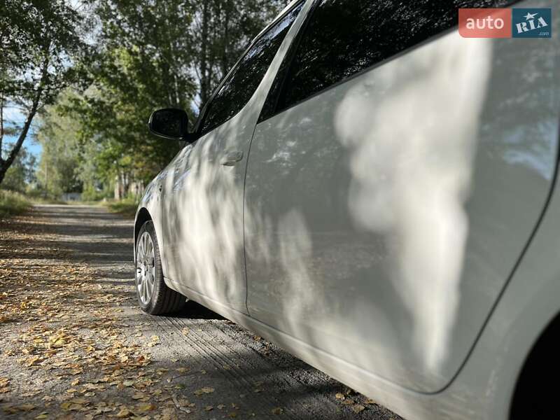 Мікровен Skoda Roomster 2014 в Звягелі