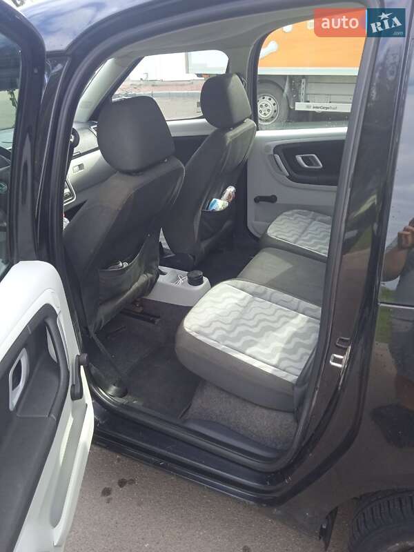 Микровэн Skoda Roomster 2006 в Заболотове