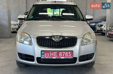 Микровэн Skoda Roomster 2008 в Каменском