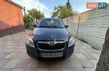 Микровэн Skoda Roomster 2009 в Богодухове