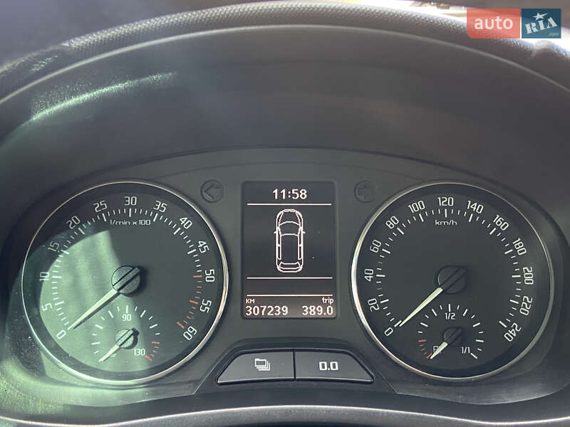 Мікровен Skoda Roomster 2010 в Львові