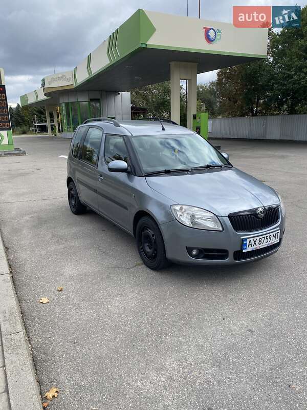 Микровэн Skoda Roomster 2010 в Харькове фото Микровэн Skoda Roomster 2010 в Харькове