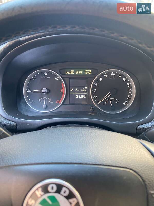 Микровэн Skoda Roomster 2010 в Харькове фото 9 Микровэн Skoda Roomster 2010 в Харькове
