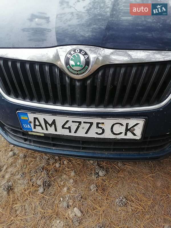 Микровэн Skoda Roomster 2012 в Коростене